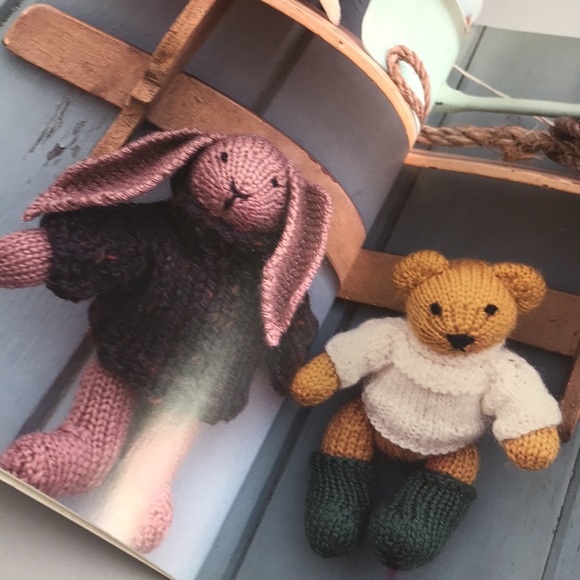 Debbie Bliss Toy Knits Book Knitting Gift Ideas - Picture 3 of 8